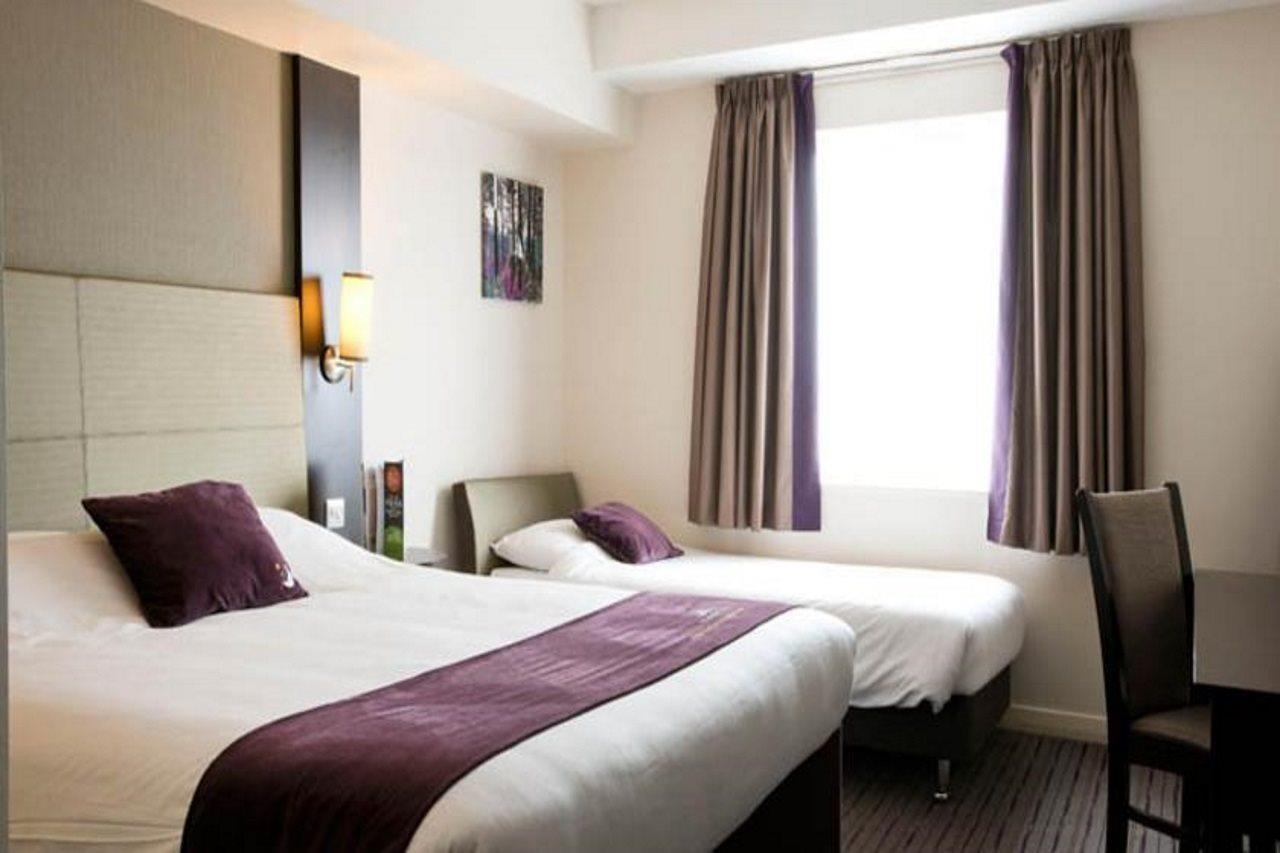 Premier Inn Dunfermline Eksteriør bilde